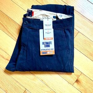 Dockers Ultimate Chino Pants - Dark Blue
34 x 36